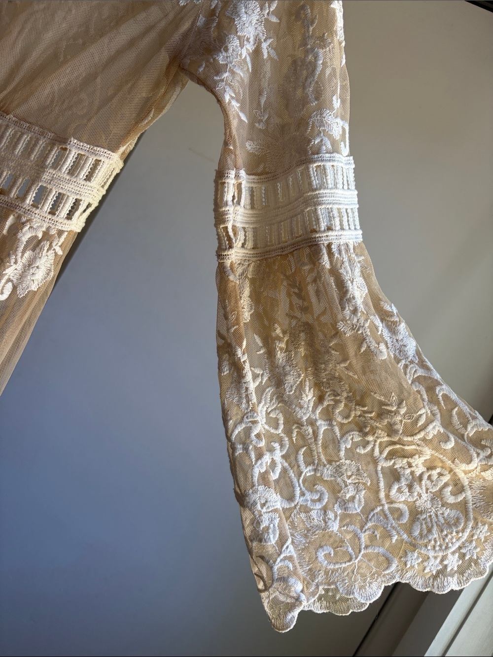 Sz M Embroidered floral lace chiffon floor length kimono style sheer cover up - Picture 3 of 6